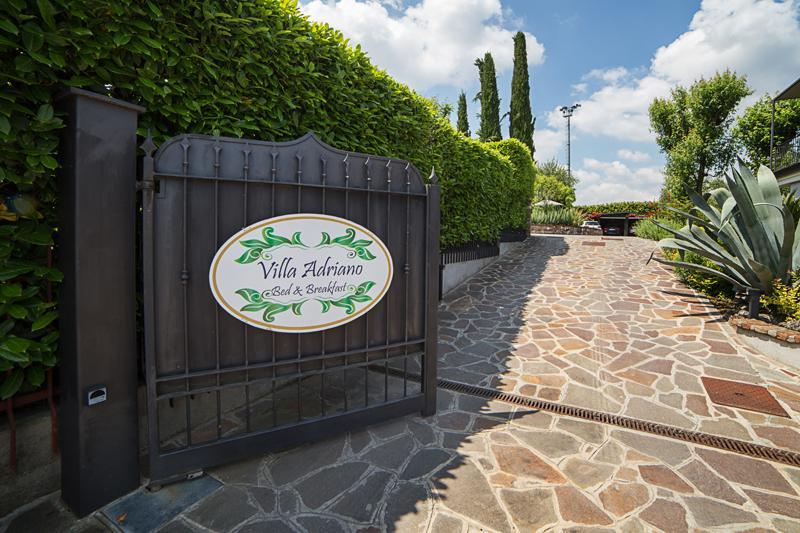 B&B Villa Adriano Desenzano del Garda Luaran gambar