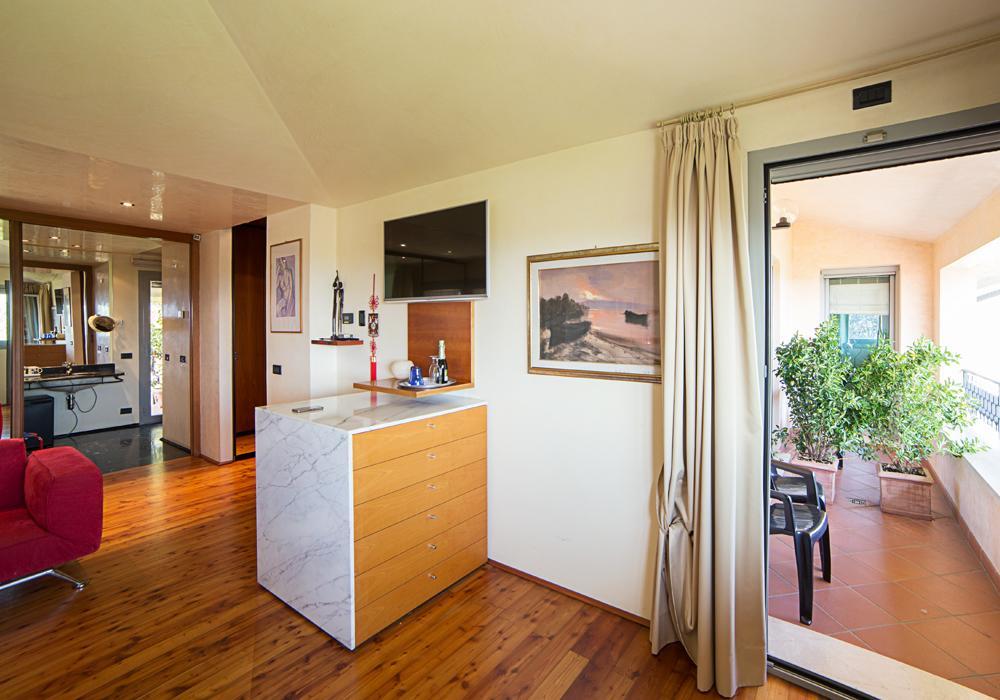 B&B Villa Adriano Desenzano del Garda Luaran gambar
