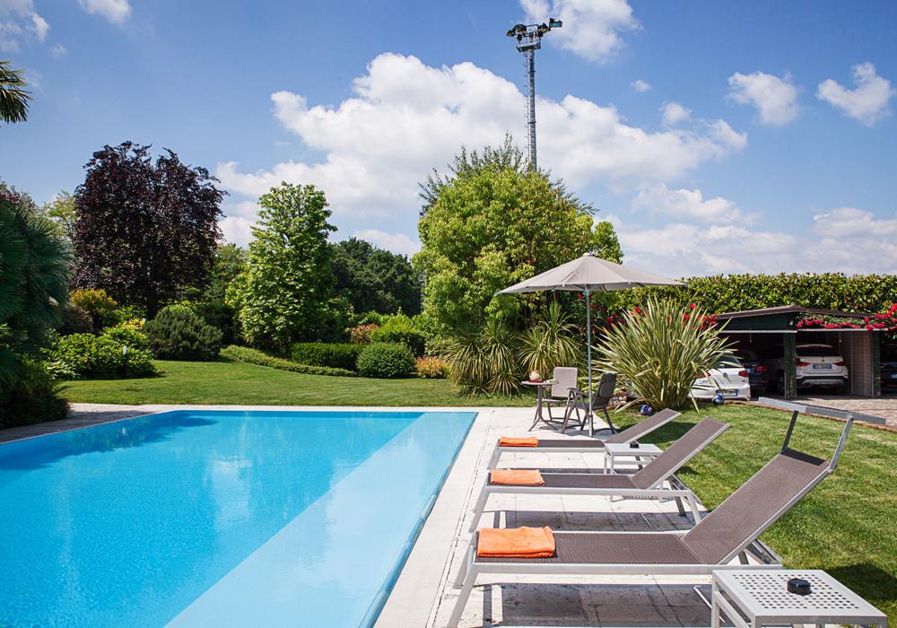 B&B Villa Adriano Desenzano del Garda Luaran gambar